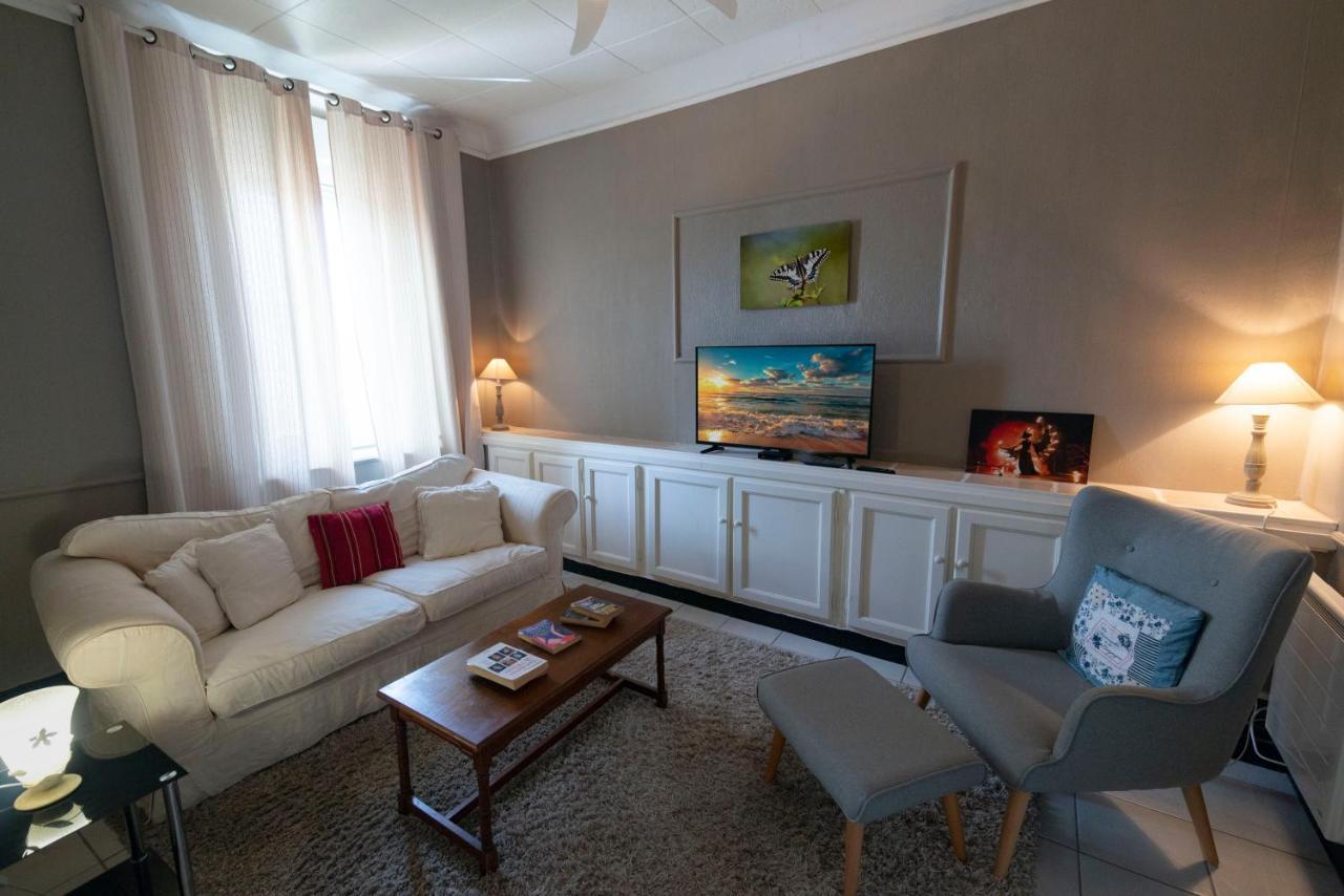 Appartement De 2 Chambres Au 1Er Etage Каркасон Екстериор снимка